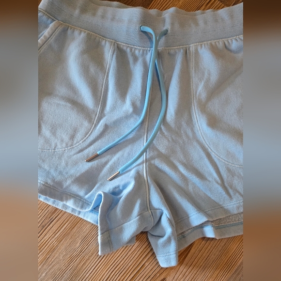 All In Motion, Women's size Medium Shorts, with pockets, Never Worn, Light Blue - Picture 2 of 7